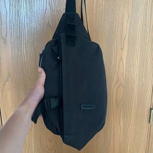 Hush puppies black crossbody bag